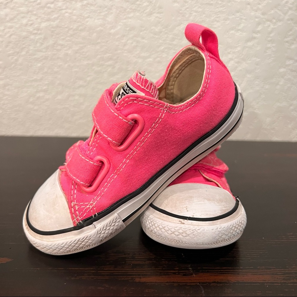 🌈3/$20 🌈 Hot Pink Converse Velcro Chuck Taylor All Stars 8 Slip On